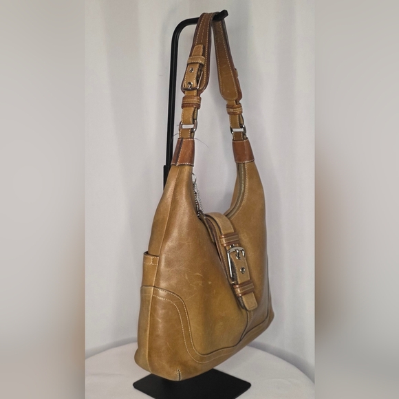 Vintage Coach Leather Buckle Hobo Bag in Warm Saddle Brown - Picture 6 of 8